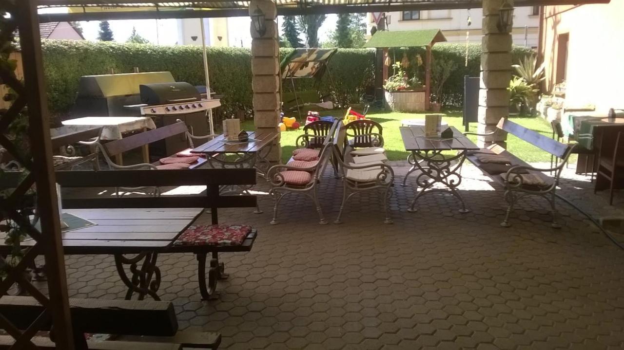 Penzion U Slunce Jaroměř Εξωτερικό φωτογραφία